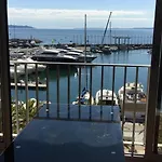 1 Face Aux Iles D'or Avec Parking, Port D'hyeres - Fr-1-335-182 Apartmán